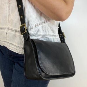 コーチ ショルダーバッグ - 9951 黒 レザー コーチ/ショルダーバッグ/黒/レザー/型番：9951の買取実績【ブランディア】