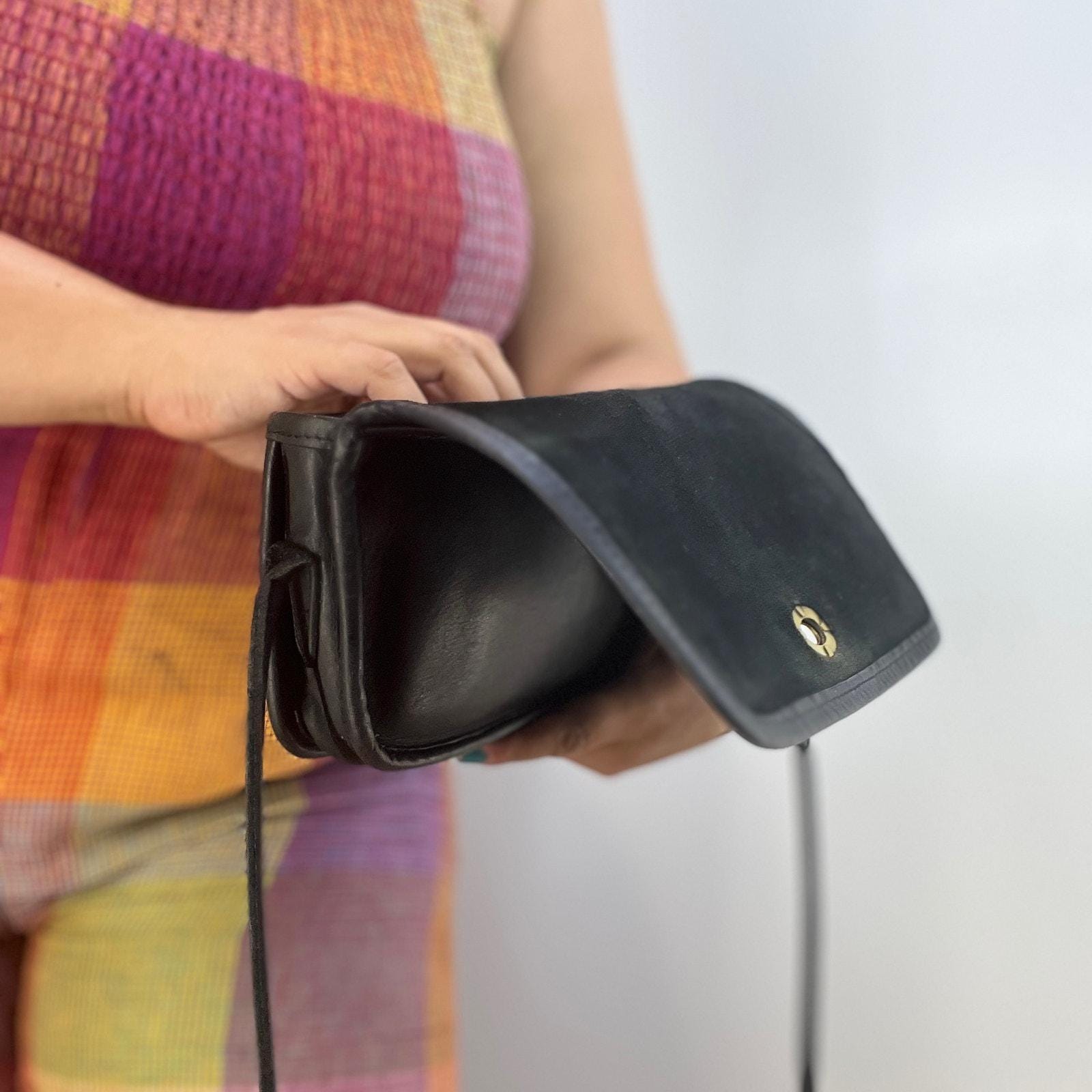 Vintage Coach Dinky Bag 9375 Leather Navy Blue Handbag Crossbody