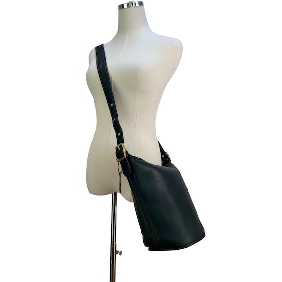 Vintage Coach Helen Berg's Legacy Duffle Sac Feed Bag