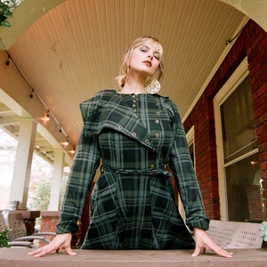 Long Plaid Dress, made-to-order. Green and grey maxi dress w huge pockets and adjustable collar. Vintage look, full length dress w pockets.