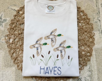 男の子用マラードダックシャツ、刺繍入りダックシャツ、男の子用刺繍シャツ、男の子用カスタムシャツ、男の子用カスタマイズマラードダックシャツ、刺繍