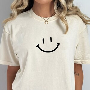 Comfort Colors Happy Face Shirt, Smile Shirt, Cute Shirt, Retro Happy Face Shirt, Happy T-Shirt, Embroidered Tee, Embroidered Shirt