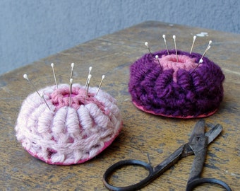 Seaurchin Pincushion Crochet Pincushion Gift for Seamstress, Tailor, Sewing room decor