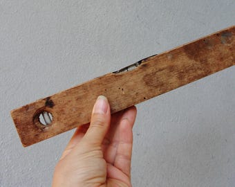 Antique Handmade Wooden Level: Hand-Carved Primitive Tool