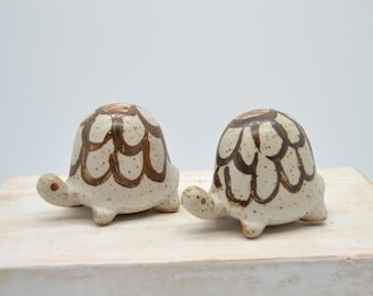 Vintage Turtle Salt and Pepper Shakers Counterpoint  Made in Japan 1970s