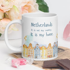 Nederlandse expat mok | Cadeau expat Amsterdam Nederland | Koffiemok wereldburger en wereldreiziger | Internationale geïnspireerde beker