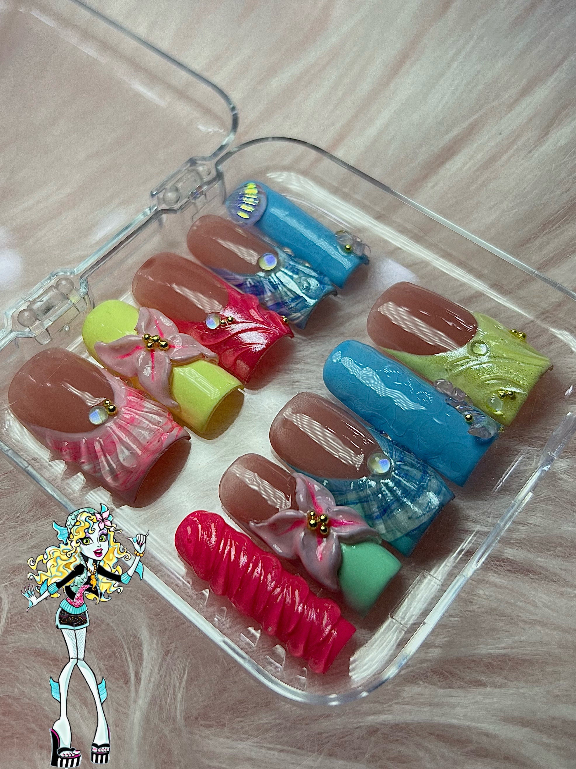 Lagoona Blue Monster High Water Effect 3D Seashell Flower Pearl Press on Nails | Custom, Reusable and Handpainted Press on Gel Nails