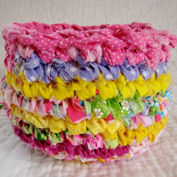 Happy Scrappy Rag Basket - Crochet Fabric Strips