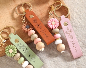 Personalized Daisy Beaded Keychain, Flower Charm Keychain With Name, Back to School or Friendship Gift