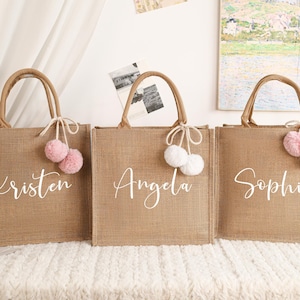 Personalized Bridesmaid Burlap Bags, Custom Burlap Gift Bag, Bridesmaid Gifts Bags, Bachelorette Party, Bridesmaid Proposal, Bridal Shower