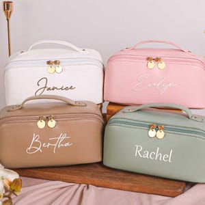 Trousse de toilette brodée personnalisée, grande trousse à cosmétiques en cuir, cadeaux de demoiselle d'honneur, cadeau pour femme, cadeau de shower de bébé