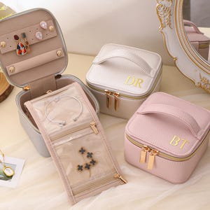 Boîte à bijoux personnalisée en cuir, étui à bijoux de voyage en velours, proposition de demoiselle d'honneur, cadeaux de fête nuptiale, cadeaux de mariage, étui à bijoux prénom