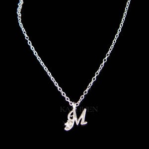 Letra M Inicial Delicado Delicado Simple Cubic Zirconia CZ Charm Chain Collar diario Mejores amigos Familia Co-trabajador Jefe Regalo de Navidad