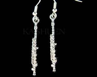 Swarovski Crystal Flute Sterling Silver Boucles d’oreilles Woodwind Instrument Musique Bijoux musicaux Noël Piccolo Enseignant 55e 60e Anniversaire Cadeau