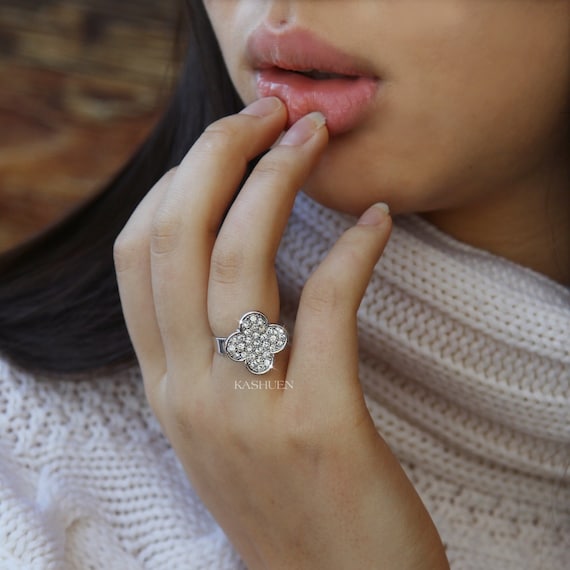 Cristal Swarovski trefle a 4 feuilles douce fleur floral mariee mariage bague reglable style design bijoux meilleurs amis cadeau d anniversaire de Noel Etsy France