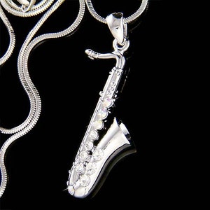 Swarovski Crystal 3D SAXOFONE Collar TENOR ALTO Sax Música Instrumento Musical Músico Joyería Navidad 30 40 50 60 Cumpleaños Regalo