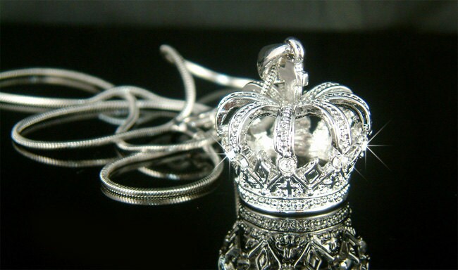 crown17legend　ほぼ新品スワロフスキーMatrixTennis Matrix bangle watch, Swiss Made, Crystal bracelet, White