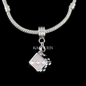 Swarovski Crystal Fine 3D Die passar Pandora Charm Armband, Roller Tärningshalsband, Spelsmycken, Kub Fyrkantig Spel Turgåvor till Födelsedag