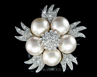 Swarovski Crystal Classy Elegant Pearl Flower Brooch, Floral Pin, Sash Bouquet Bridesmaids Wedding Jewelry 70th 80th Birthday Christmas Gift