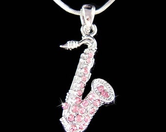 Swarovski Crystal TENOR ALTO Sax Pink SAXOPHONE charme Pendentif Musique Instrument de musique Collier Musicien Cadeau de Noël Nouveau