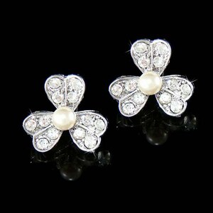 Swarovski Crystal 3 Three Leaf CLOVER Pearl Irish St. Saint Patrick&#39;s Day Patty&#39;s Lucky SHAMROCK Stud Earrings Best Friends Christmas Gift