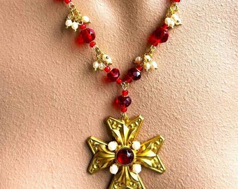 Statement Necklace TUDOR ROSE