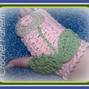 Crochet PATTERN for Floral Bath Mitt in PDF Format Number 105 image 1