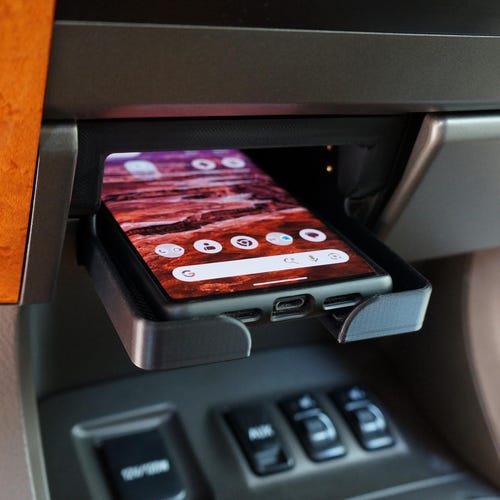 GX470 / Prado 120 Ashtray Replacement Cubby - Smartphone Dash