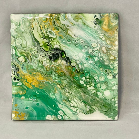 6 inch Trivet Handmade Resin Epoxy Metallic Green Gold Ceramic Tile Coaster Artisan Made Gift Home Decoration