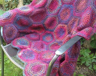 Spiral Hexaround, Original Crochet Pattern by Julie Yeager Designs, afghan, blanket, hexagon