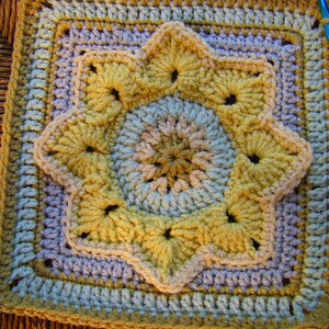 Eight Pointed Flower by Julie Yeager Crochet Pattern Afghan Square image 5