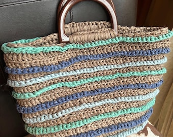 Ophelia Tote Bag Original Crochet Pattern by Julie Yeager
