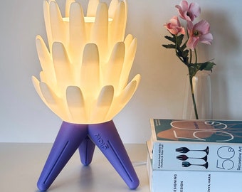 Lamp with remote dimmable smart light bulb - 3D Printed - Sustainable decor - Made with plant based filament - Desk lamp - Table lamp