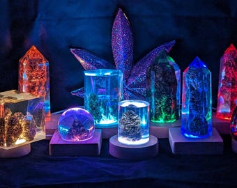 Marijuana LED NightLight - Cube Shape