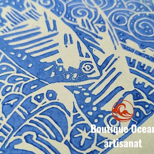 Composition bleue, linogravure, encre bleue sur papier amande faite à la main par l'artiste. Oeuvre unique, tirage numéroté, série limitée