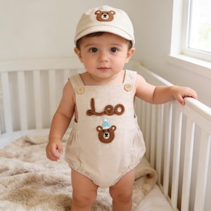 Mono de primer cumpleaños, mono de oso para bebé, mono de oso para bebé, trajes de primer cumpleaños, mono de lino con nombre para bebé, regalo de cumpleaños