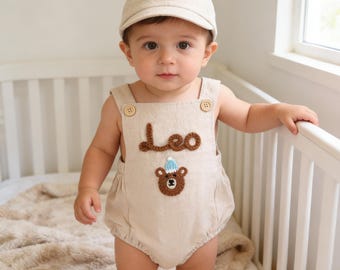 Mono de primer cumpleaños, mono de oso para bebé, mono de oso para bebé, trajes de primer cumpleaños, mono de lino con nombre para bebé, regalo de cumpleaños