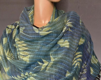 Green Cotton Sunprinted Shawl 28x78 inches