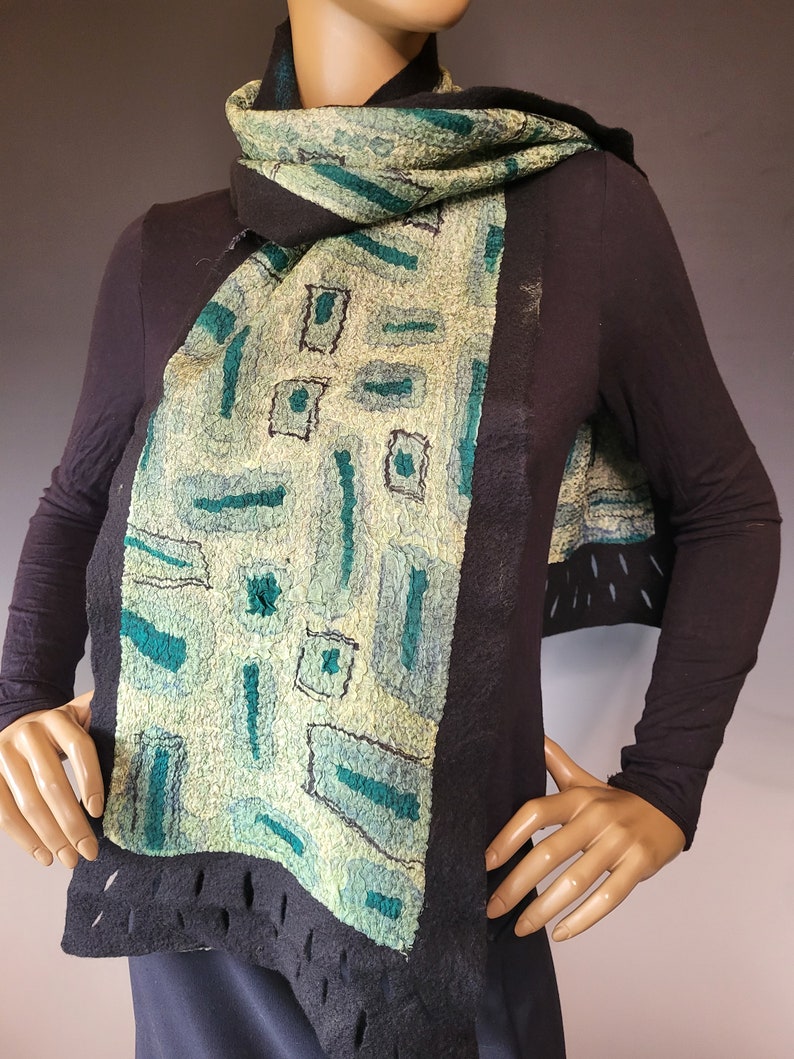 Reversible Green Black Felted Wrap with Pin image 9