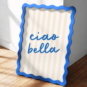 Impressão tipográfica listrada Ciao Bella | Decoração costeira italiana fofa | Pôster retrô de verão | Arte de parede colorida para impressão, download digital