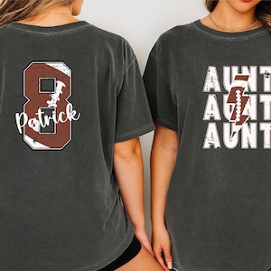 Camiseta personalizada para tía de fútbol Comfort Colors®, camiseta para mamá de fútbol con nombre y número de niño, camiseta personalizada para mamá de fútbol, camiseta para mamá de fútbol
