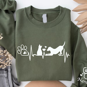 Personalized Vet Gifts,Custom Vet Tech Sweatshirt, Vet Tech Sweater, Personalized Vet Gifts, Veterinarian Hoodie Sweater, Animal Doctor Gift