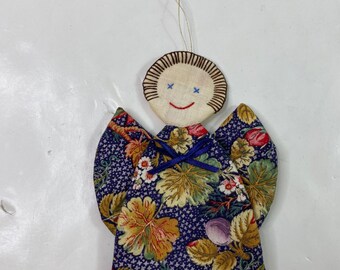 Handgjord blommig tyg 12,5 cm ängel julgransprydnad