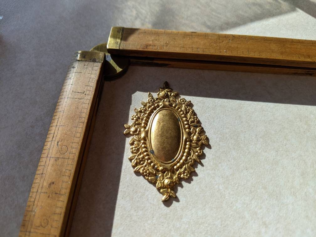 1pc Brass stamping frame flourish floral flower rococo baroque medallion