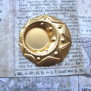 3 Vintage setting brass stamping half moon zig zag dots