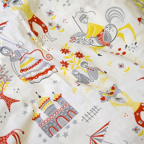 1940s Novelty Print Cotton Fabric, 31" x 200"