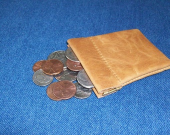 Squeeze Coin Purse - 2 1/2" - Tan Leather