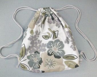 String Backpack - Gray/Cream/Green Floral