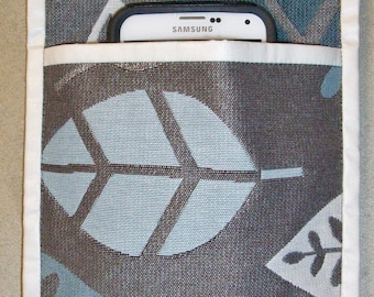 Bed Caddy - One Pocket Remote or Phone - Leaves