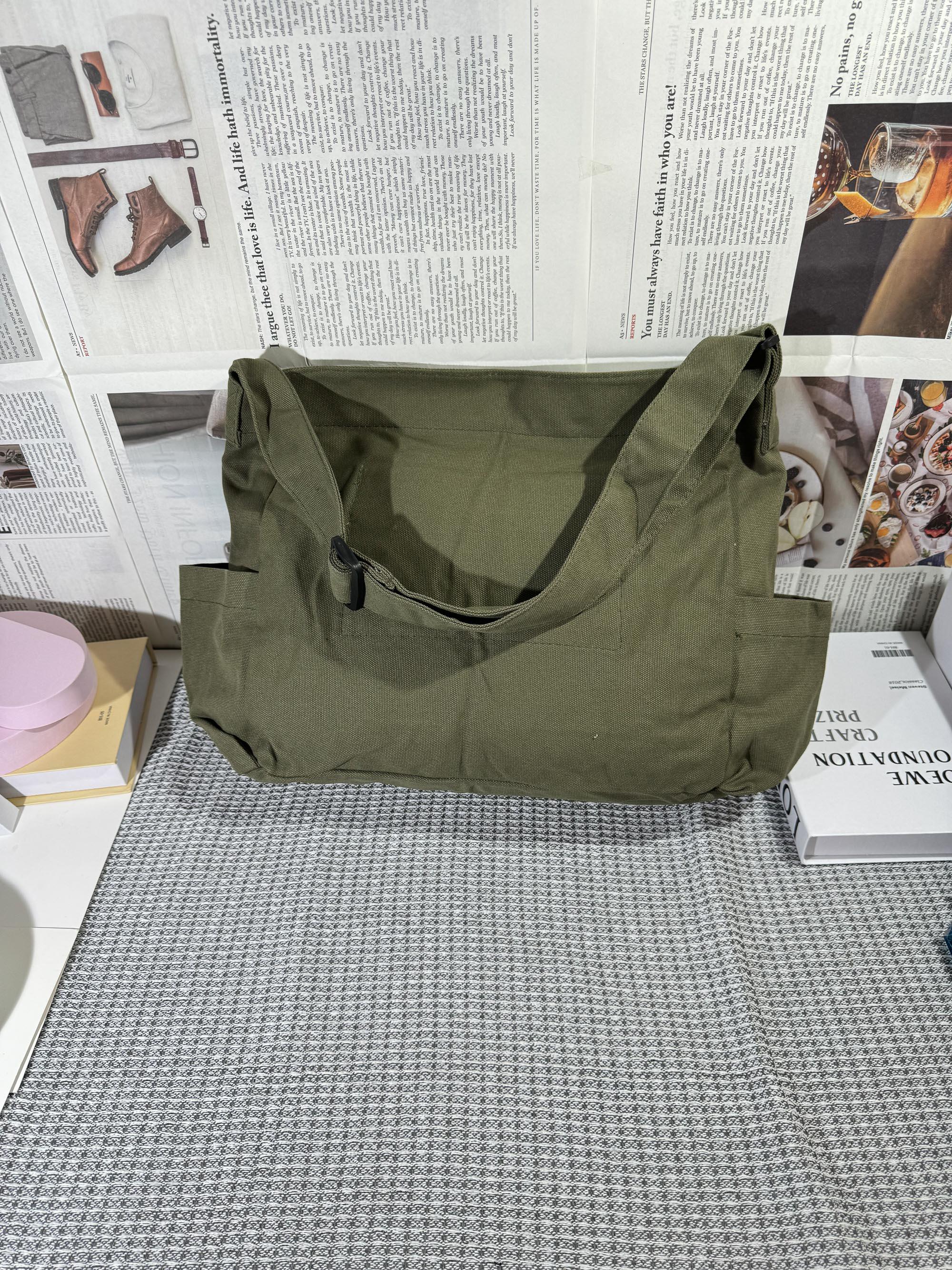 Multiple pockets Canvas Bag,Large Capacity Canvas Crossbody Bag,Canvas shoulder bag,Retro Messenger Bag, Tote Bag For Women And Men,Gift